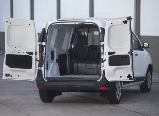 Renault lanza los Kangoo Express y Logan a GNC con garantía de fábrica
