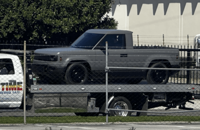 Una camioneta eléctrica básica: el nuevo proyecto de Jeff Bezos