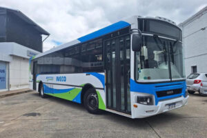 De la terminal automotriz a la calle: cómo es el proceso de carrozado de un chasis Iveco Bus