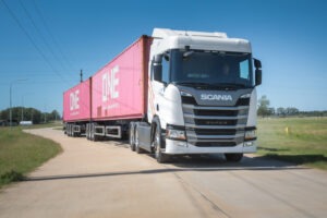 Scania Súper 550: la opción más eficiente para la nueva era de bitrenes en Argentina