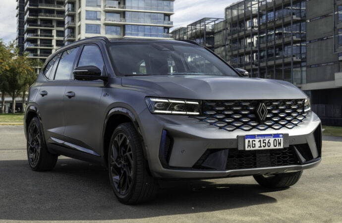 Renault lanza la nueva generación del Koleos en Argentina