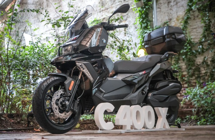 BMW lanza la C 400 X en Argentina